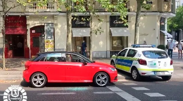 Imágenes del vehículo donde se encontraba el bebé.