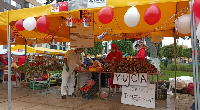 Mercado de 'La chacra a la Olla'. Mercado de 'La chacra a la Olla'.
