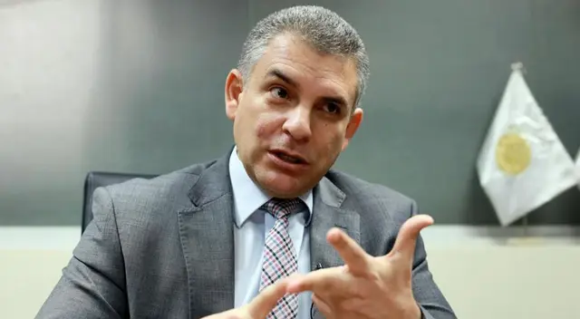 Rafael Vela se pronuncia sobre Chávarri y Gálvez.