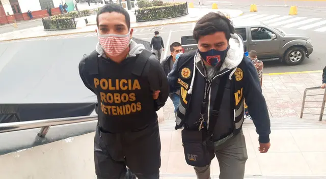 El detenido trasladado a la Dirincri El detenido trasladado a la Dirincri