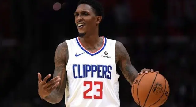 Lou se metió en un gran problema Lou se metió en un gran problema