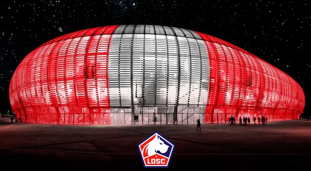 Lille de Francia utilizó los colores de la bandera peruana por Fiestas Patrias. Lille de Francia utilizó los colores de la bandera peruana por Fiestas Patrias.