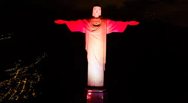 Cristo Redentor en Brasil, la noche del martes 28 de julio. Cristo Redentor en Brasil, la noche del martes 28 de julio.