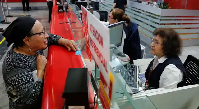 Martín Vizcarra anunció la entrega de un nuevo bono universal.