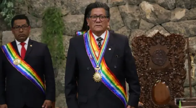 Alcalde de Cusco ingresó a cuidados intensivos tras contraer COVID-19. Alcalde de Cusco ingresó a cuidados intensivos tras contraer COVID-19.