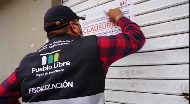 Clausuran almacén clandestino de Mifarma.