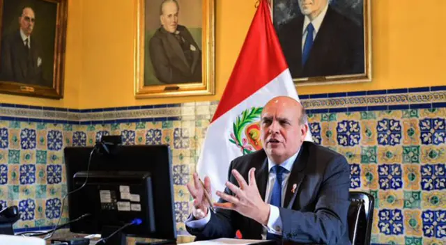 El ministro indicó que los laboratorios están interesados en nuestro país.