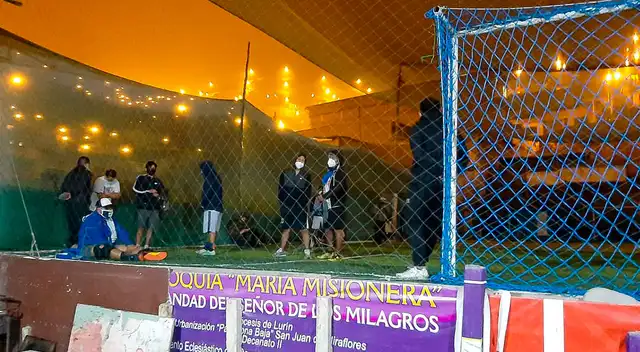 Dos locales fueron clausurados por la municipalidad del distrito.