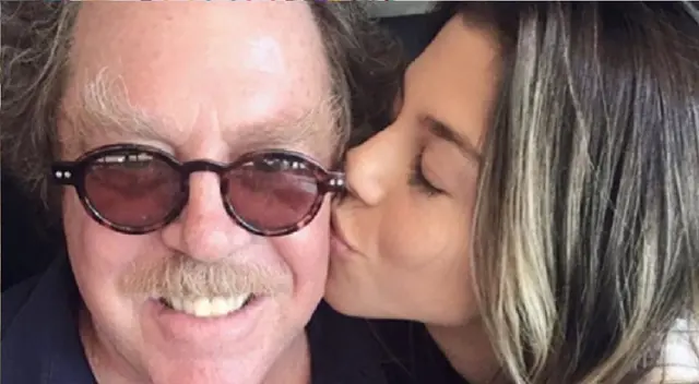 Alondra García Miró lamentó no estar presencialmente junto a su padre.