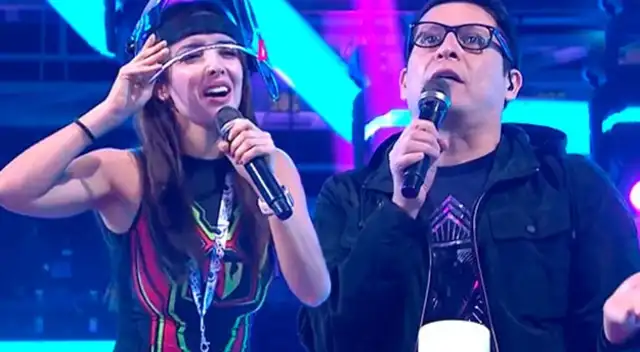 Rosángela Espinoza le dice piropo en vivo a Carloncho