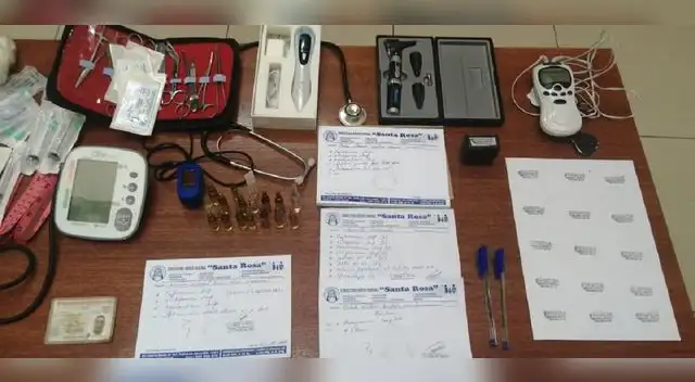 Agentes policiales hallarón recetarios médicos, tensiómetro y ampollas.