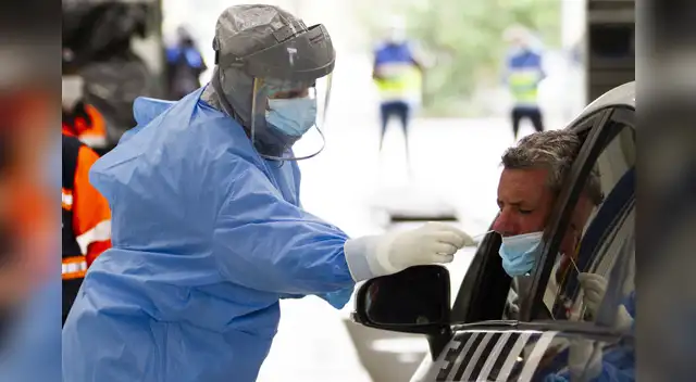 La investigación de COVID-19 sugiere que los asintomáticos podrían transmitir el virus a otras personas en el mismo grado que los sintomáticos.