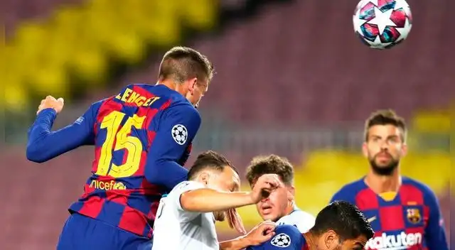 Barcelona recibió un gol antes de terminar el primer tiempo.
