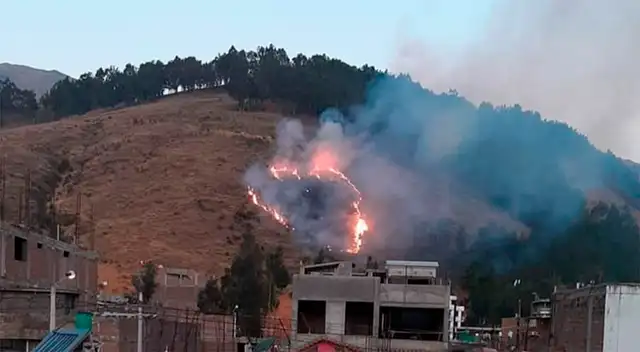 Incendio en cerro de Huancayo.