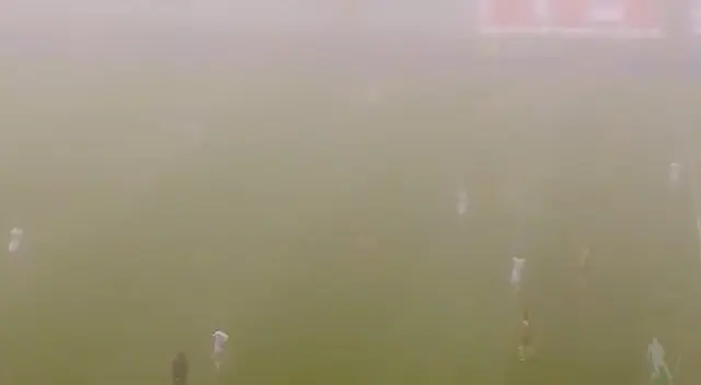El esperado clásico entre Nacional y Peñarol fue opacado por la neblina.
