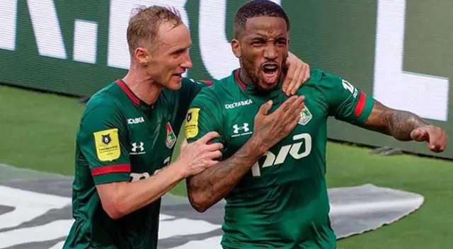 Jefferson Farfán fue figura en el Lokomotiv de Moscú por cuatro temporadas. Jefferson Farfán fue figura en el Lokomotiv de Moscú por cuatro temporadas.