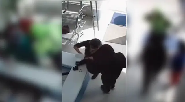 Los delincuentes usaban mascarillas para no ser identificados. Los delincuentes usaban mascarillas para no ser identificados.