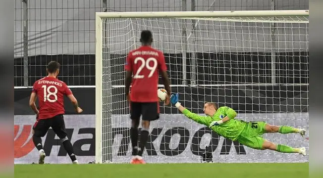 Fernandes no falla en los doce pasos