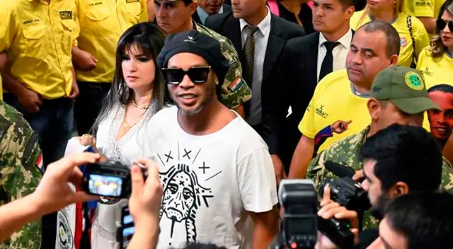 Ronaldinho saldría en libertad a fines de este mes. Ronaldinho saldría en libertad a fines de este mes.