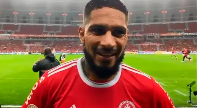 Paolo Guerrero confiesa lo complicado que es jugar después de varios meses.