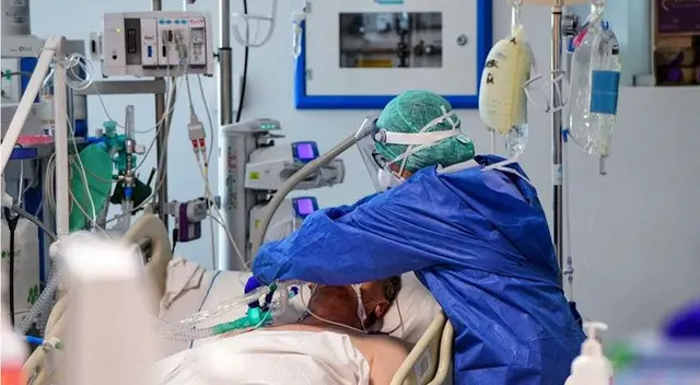 Alcalde de Puno pidió prisión preventiva para médicos y enfermeras por abandonar hospitales. Alcalde de Puno pidió prisión preventiva para médicos y enfermeras por abandonar hospitales.