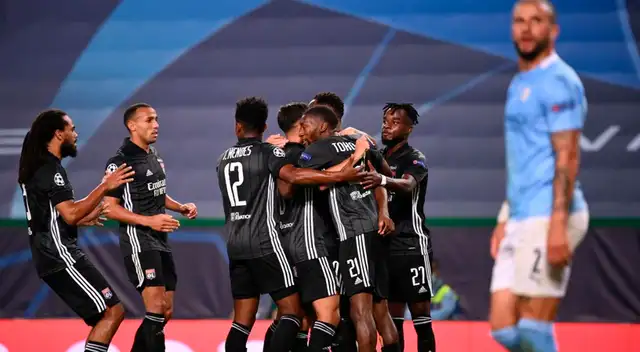 El Manchester City se quedó con las ganas de seguir vivo en la Champions League, mientras que Lyon va a paso de campeón.