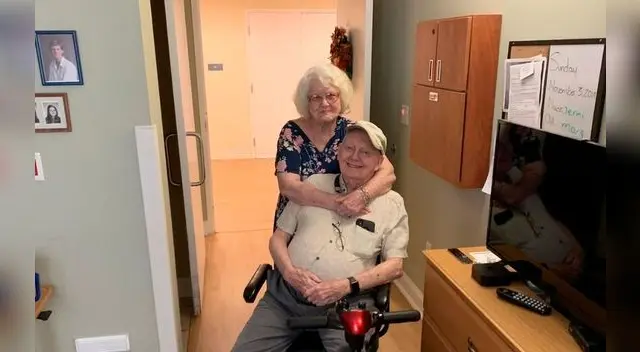 La pareja de ancianos Sam Reck y Joann Reck. La pareja de ancianos Sam Reck y Joann Reck.