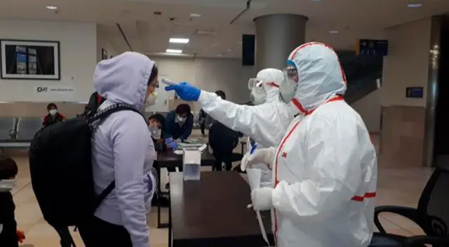 Ecuador descarta el aislamiento para turistas Ecuador descarta el aislamiento para turistas