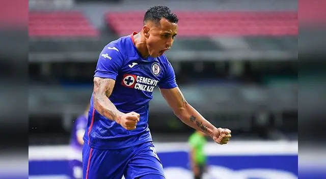 Yoshimar Yotún anotó para el Cruz Azul pero salió lesionado Yoshimar Yotún anotó para el Cruz Azul pero salió lesionado