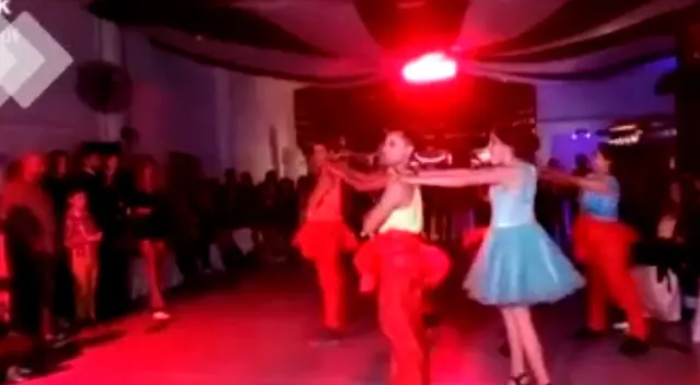 Quinceañera baila el vals con temática de la Casa de Papel Quinceañera baila el vals con temática de la Casa de Papel
