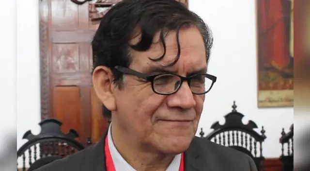 Maguiña sostuvo que no hay ningún estudio científico que respalde el uso del dióxido de cloro.