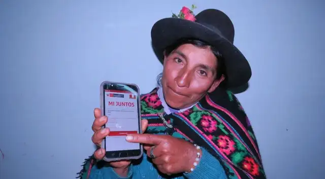 Si los ciudadanos que viven en zonas alejadas no tienen acceso a Internet podrán hacer la consulta de forma gratuita en uno de los 375 Tambos. Si los ciudadanos que viven en zonas alejadas no tienen acceso a Internet podrán hacer la consulta de forma gratuita en uno de los 375 Tambos.