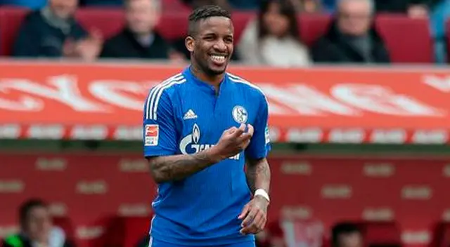 Paco Bazán indignado por privilegios de Jefferson Fárfan. Paco Bazán indignado por privilegios de Jefferson Fárfan.