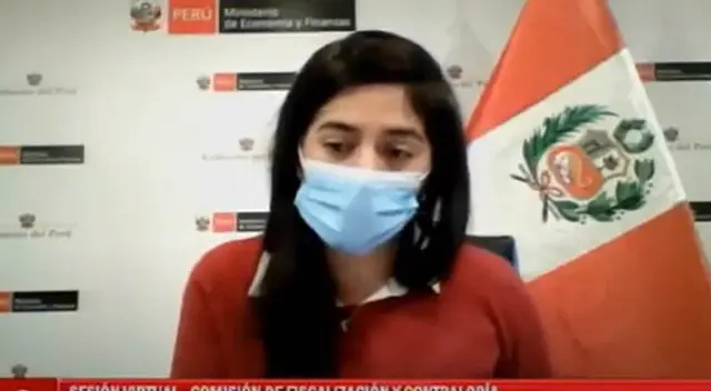 La ministra resaltó la diferencia entre un préstamo y un bono durante su presentación.