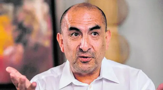 Huerta confirmó que esta vacuna se le fue puesta a las 8:53 a.m. (hora peruana). Huerta confirmó que esta vacuna se le fue puesta a las 8:53 a.m. (hora peruana).