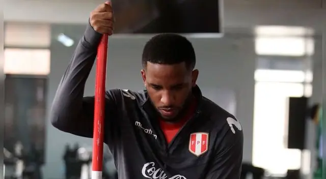 Jefferson Farfán entrenará en VIDENA. Jefferson Farfán entrenará en VIDENA.