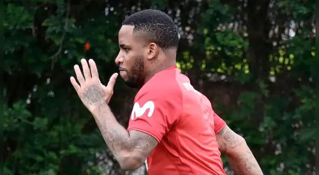 Farfán entrenará bajo el comando técnico de Gareca. Farfán entrenará bajo el comando técnico de Gareca.