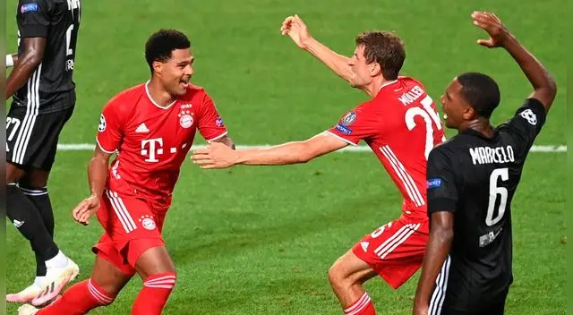 Gnabry anotó los dos primeros goles del Bayern Múnich.