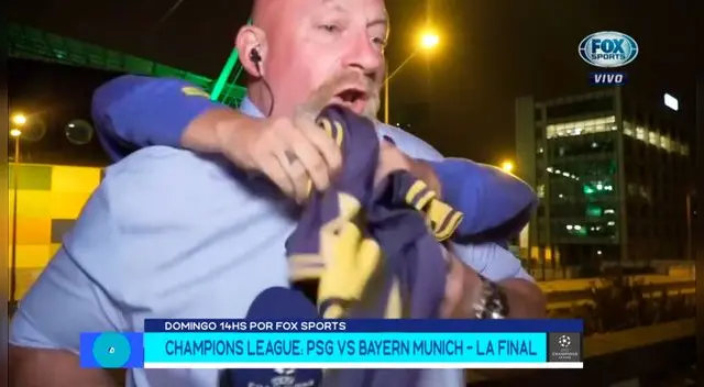 Hincha de Boca logró su cometido y fastidió al reportero de FOX Sports.