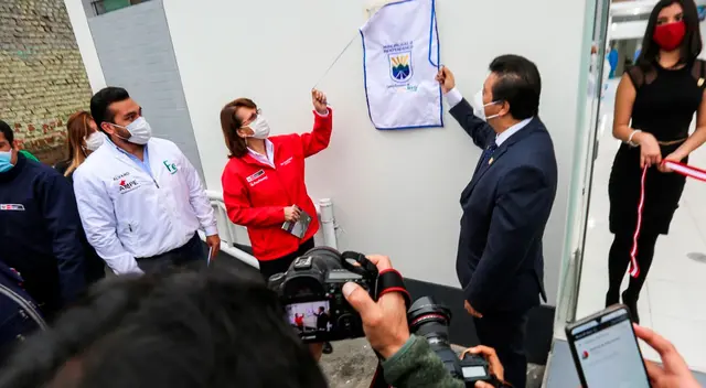 Inauguración contó con la presencia de la ministra de Salud, Pilar Mazzetti.