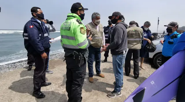 Municipio de Miraflores concientiza a las escuelas de surf sobre el COVID-19.