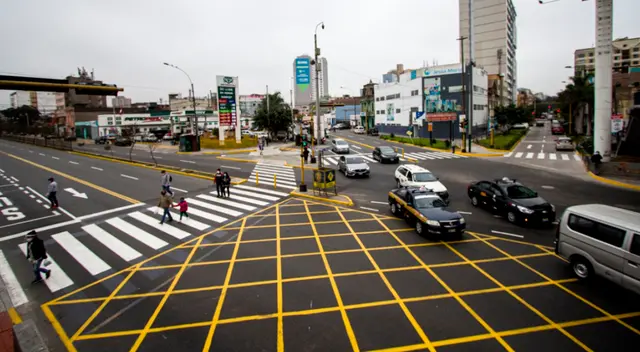 Municipalidad de Lima realiza en trabajos en favor del INSN de Breña.