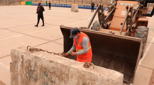 Bloquean losas deportivas de Santa Anita para evitar el contagios por COVID-19. Bloquean losas deportivas de Santa Anita para evitar el contagios por COVID-19.