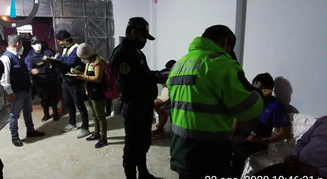 Los asistentes recibieron una multa de 430 soles. Los asistentes recibieron una multa de 430 soles.