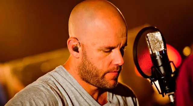 Gian Marco lamenta la muerte de 13 personas en discoteca.