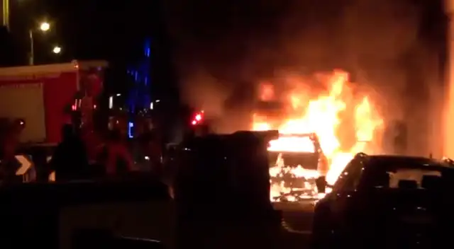 Hinchas del PSG protagonizaron gresca en las calles de Francia.