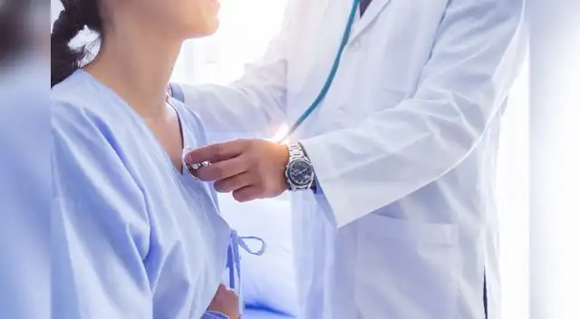 La infección puede ser mortal para cualquier persona, pero en especial para bebés, niños pequeños y adultos mayores de 65 años.