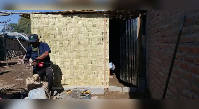 Policías ayudan a anciano en condición vulnerable que vive solo en Arequipa.