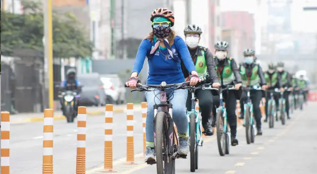 Las policías de tránsito se encargarán de multar a los conductores que invadan u obstruyan las ciclovías.