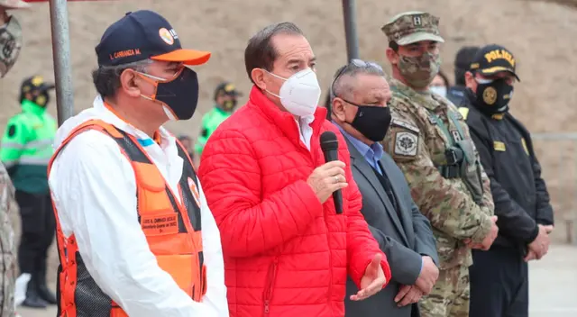 Presidente del Consejo de Ministros, Walter Martos. Presidente del Consejo de Ministros, Walter Martos.